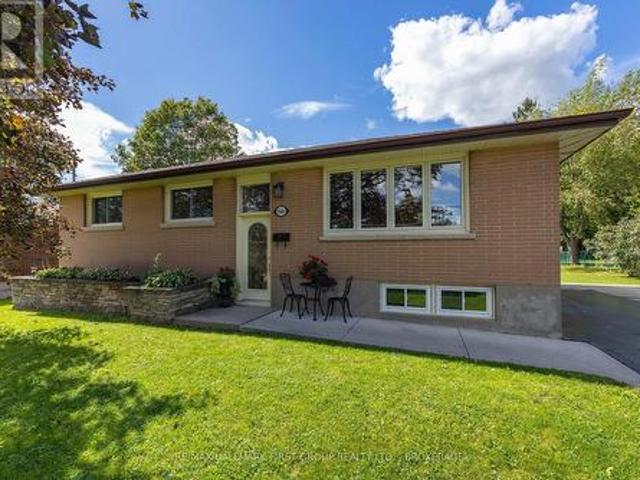 1449 Avondale Crescent, Kingston City Northwest, ON, K7P 2V3 house for sale | Listing ID X13779 | Royal LePage