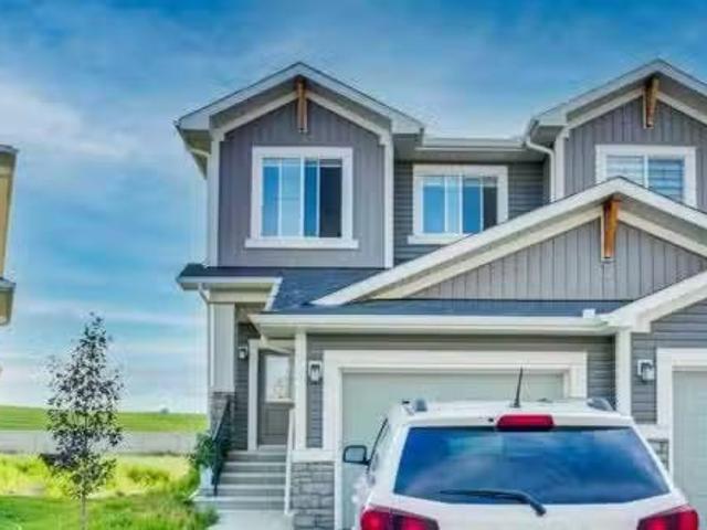 1449 Bayview Point Sw, Airdrie, AB, T4B 3N8 house for sale.