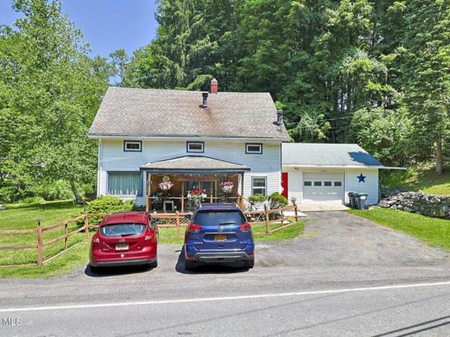 1440 Blue Factory Hill Rd, Cropseyville, NY 12052