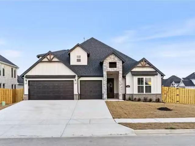 1440 DRESDEN DR, CENTERTON, AR 72719