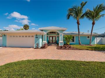 1440 Sea Gull Dr S, St. Petersburg, FL 33707 | MLS #TB8443