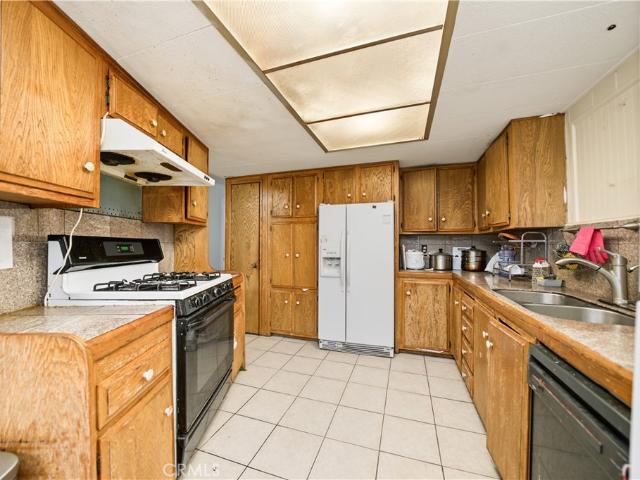 1441 Ave Paso Real Avenue 182