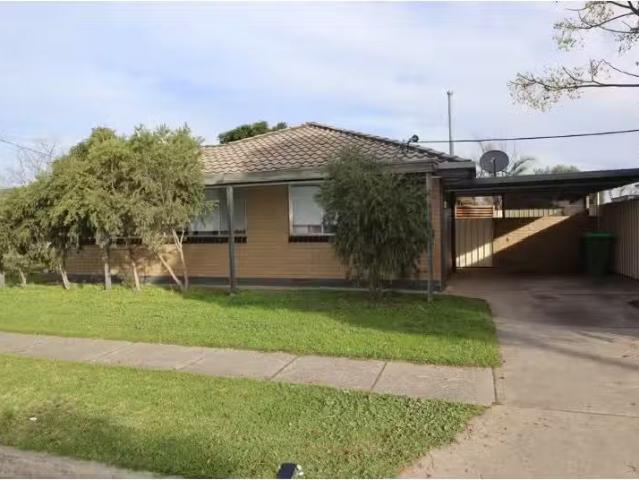 1/441 Douglas Rd, Lavington Apartment for rent Listed by Jo M.