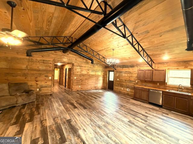 1441 Highway 36 E