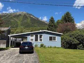 1441 11Th Avenue, Fernie, BC, V0B 1M0 house for sale | Listing ID 10387 | Royal LePage