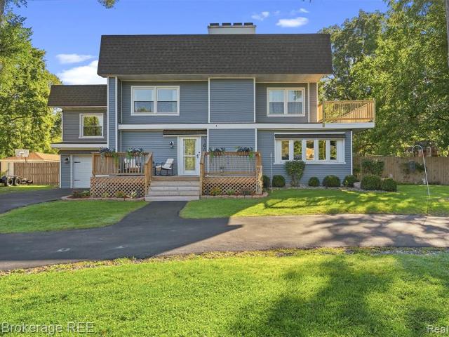 1442 N Packard Avenue