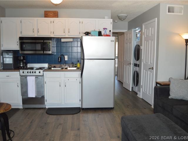 1442 Nichols Road B304