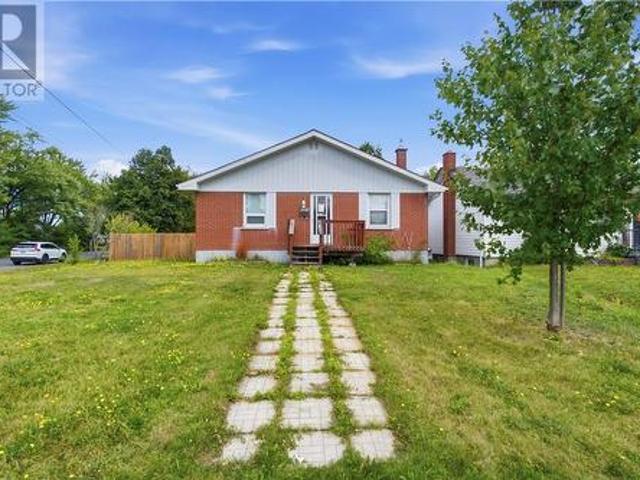 1442 Agincourt Avenue, Sudbury, ON, P3A 3J9 house for sale | Listing ID 2129 | Royal LePage