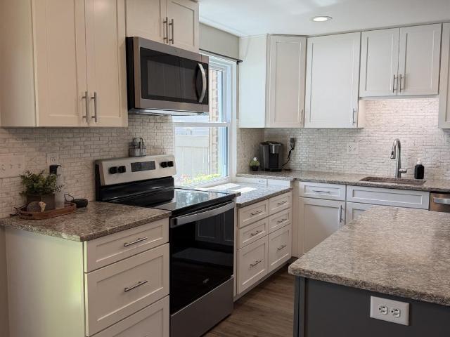 1442 Long Island Court