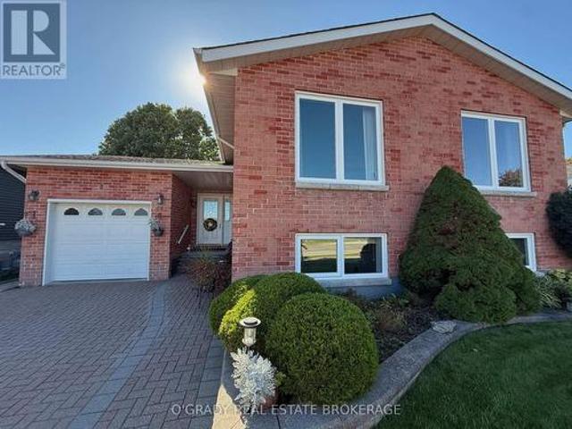 1442 Windsor Drive, Brockville, ON, K6V 6X6 house for sale | Listing ID X13822 | Royal LePage