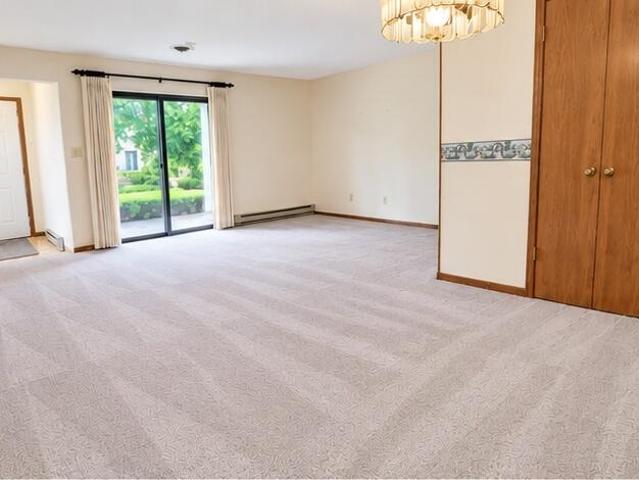 1442 Woodchuck Ct, Unit 102