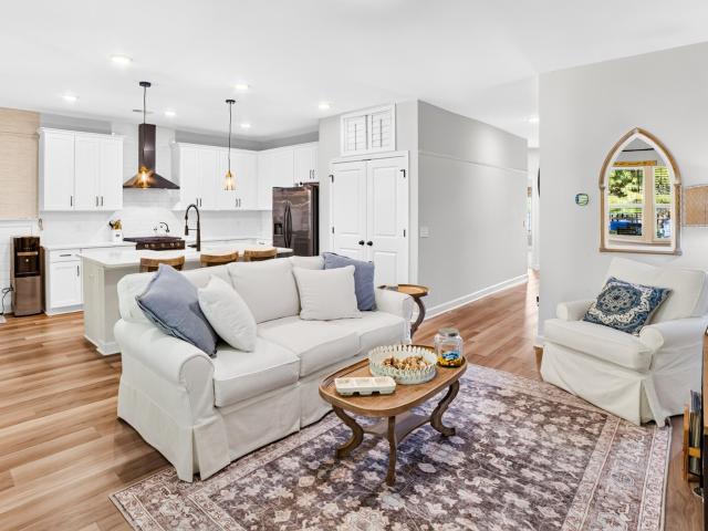 1443 Thin Pine Drive