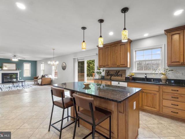 144 Crosstimber Way