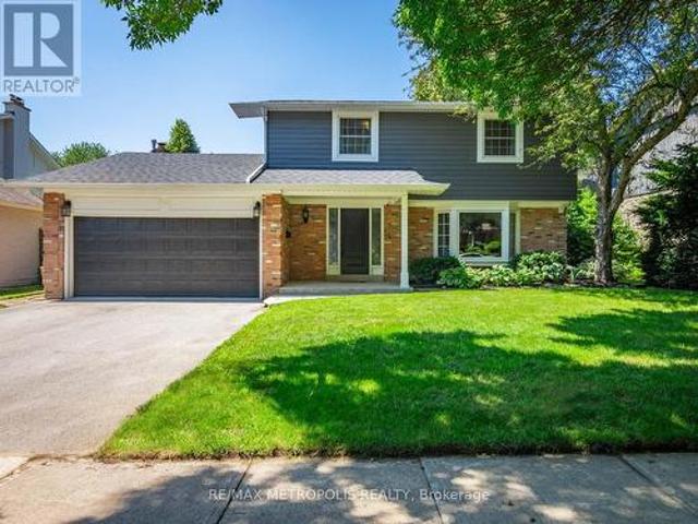 144 All Saints Crescent, Oakville, ON, L6J 5Y8 house for sale | Listing ID W14103 | Royal LePage