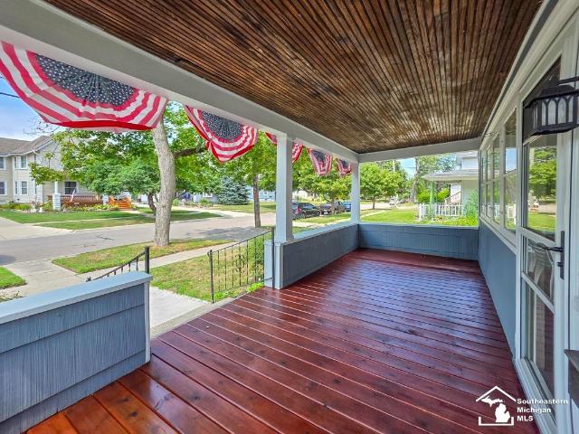 144 Godfroy Avenue