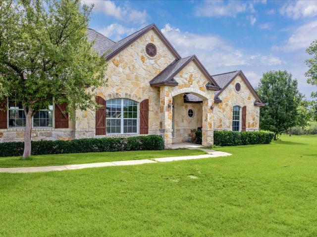 144 Escondido Dr, Del Valle, TX 78617 | MLS #5584