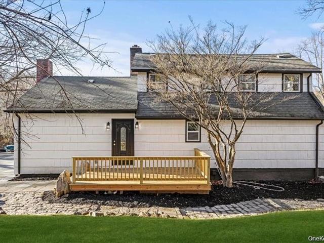 144 Old Lake St, West Harrison, NY 10604