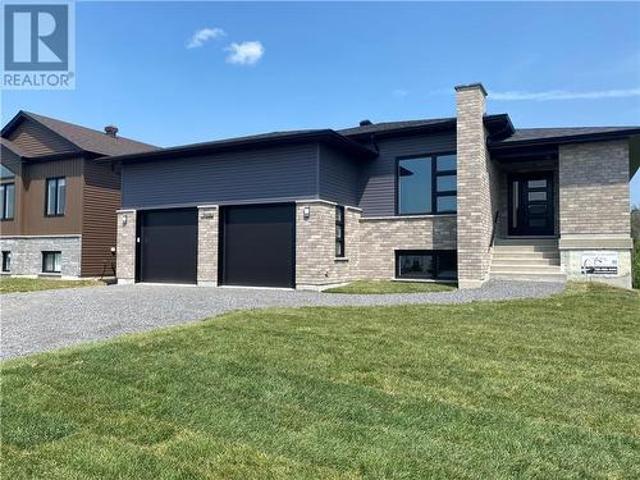 144 Meadowbrook Road Unit# Lower Unit, Azilda, ON, P0M 1B0 house for lease | Listing ID 2129 | Royal LePage