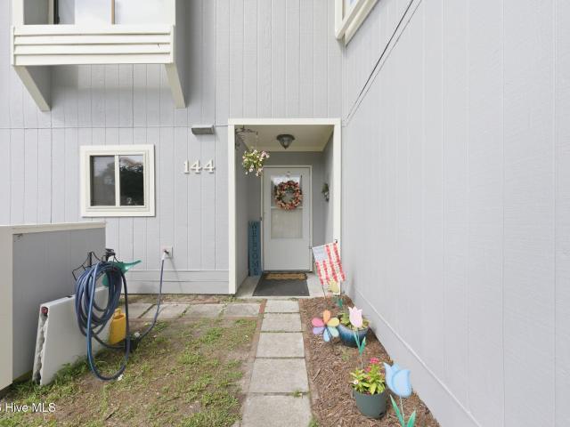 144 Quarterdeck Townes