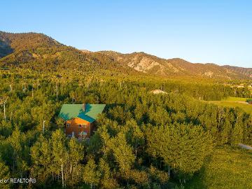 144 Roberts Rd, Etna, WY 83118 | MLS #26 361