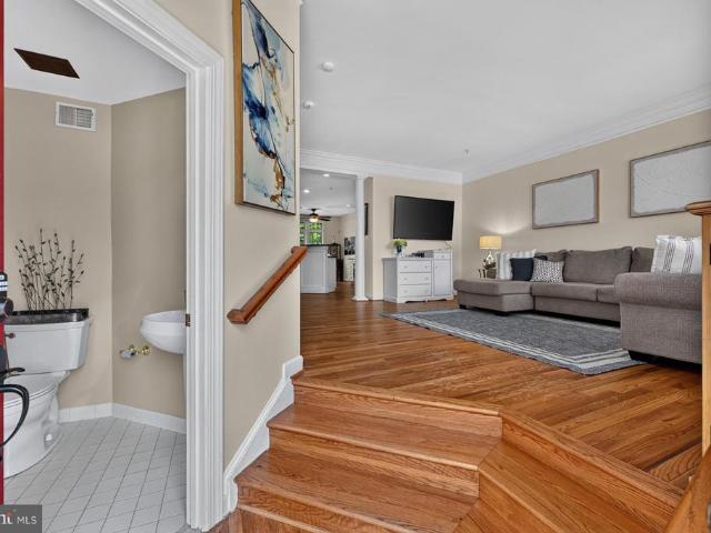 144 Riverton Place