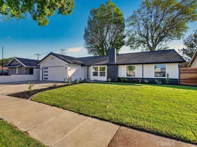 144 W Greenway Avenue