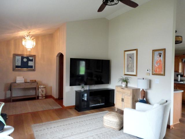 144 Winding Trail