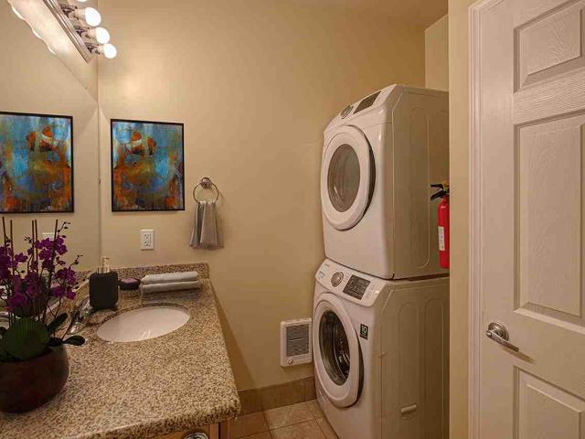 #144 TABOR POINTE APARTMENTS 2 Bedroom Apartment for Rent at 10038 Se Division St, Portland, OR 97266 Powellhurst Gilbert