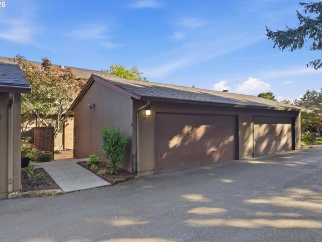 14547 NE Stanton Ct, Portland, OR 97230