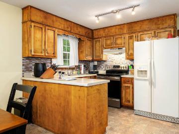 1454 Falling Rock Circle