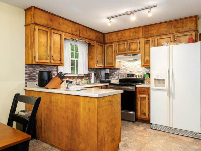 1454 Falling Rock Circle