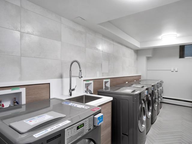 1454 Pendrell Street, Vancouver, BC V6G 1S5 MetCap Living