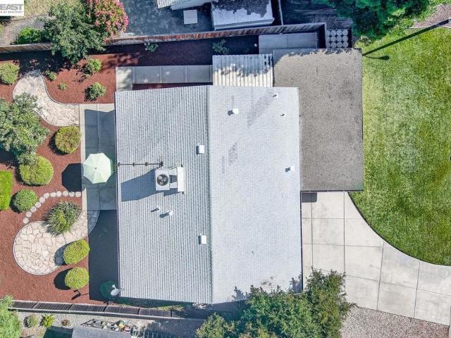 1457 Tulip Way