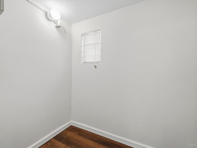 1458 Dwight Place