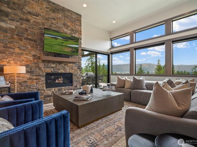 1450 Creekside Road