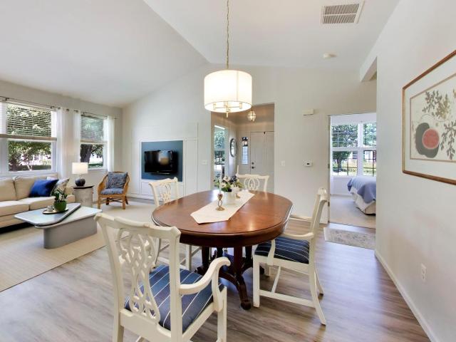 1450 W Ludington Circle