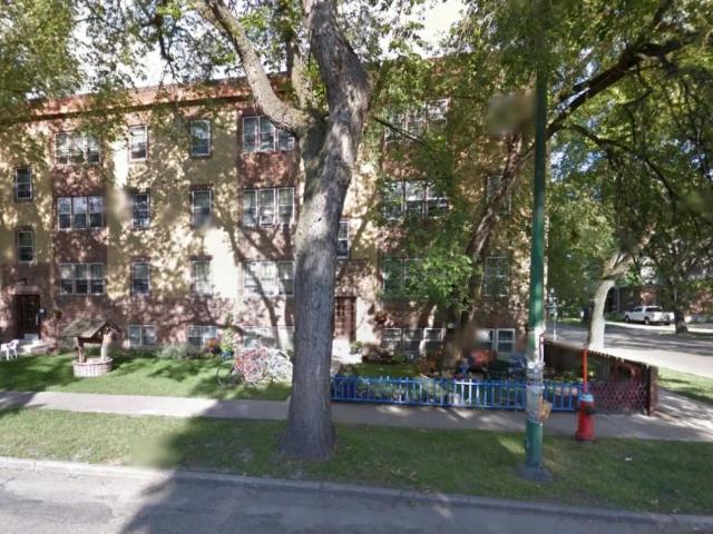 145/149 Arlington — Bachelor