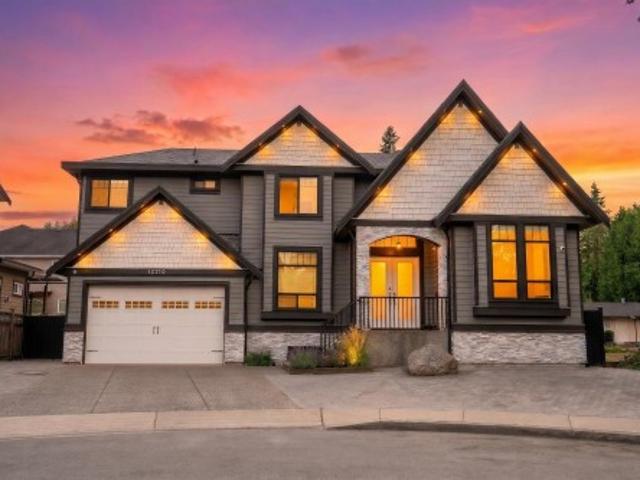14516 A Avenue, Surrey, BC, V3R 2B5 house for sale | Listing ID R3155 | Royal LePage