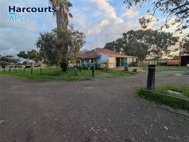 14518 South Western Highway, Waterloo, WA 6228