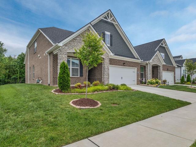 1451 Autumn Leaf Ln