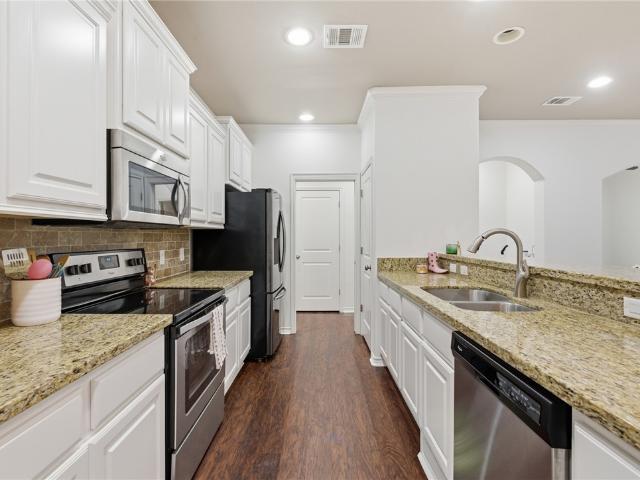 1451 Buena Vista