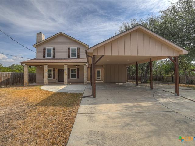 1452 Lakeview Drive
