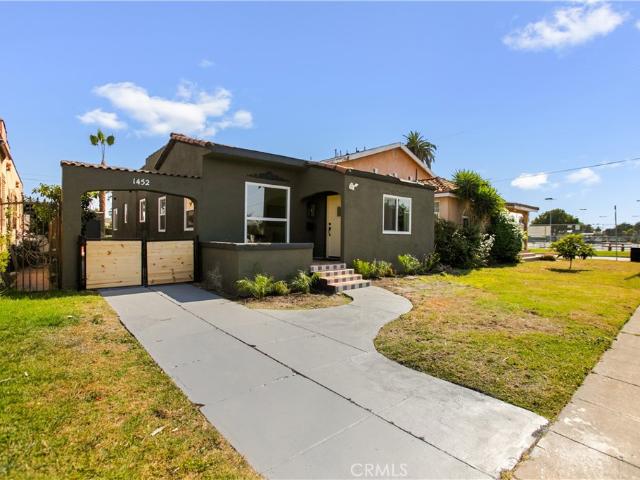 1452 W 61st