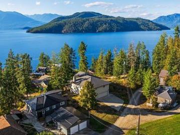 14533 Smith Road, Gray Creek, BC, V0B 1S0 house for sale | Listing ID 10364 | Royal LePage