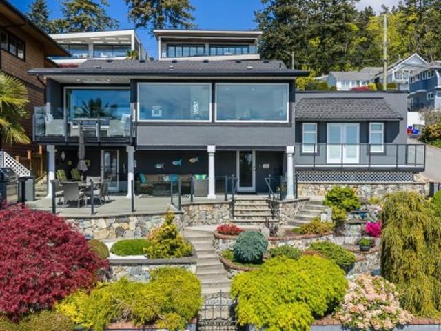 14535 Sunset Drive, White Rock, BC, V4B 2V7 house for sale | Listing ID R3139 | Royal LePage