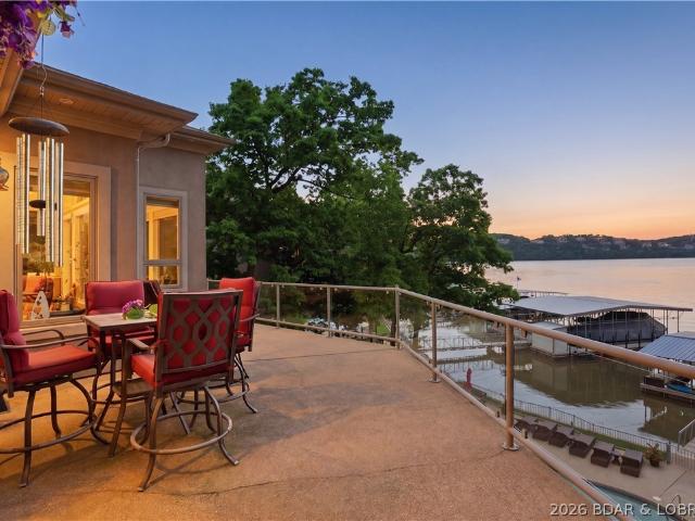 1453 Grand View Drive