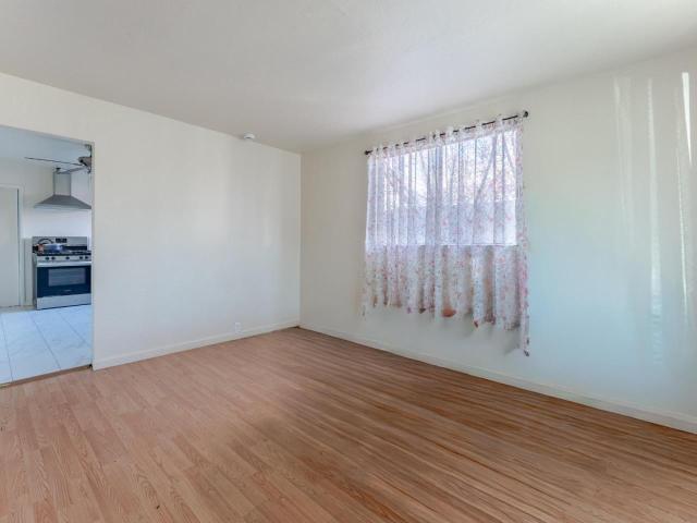 1453 Whitton Ave