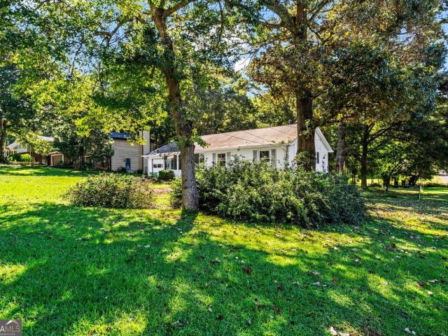 145 Carriage Circle