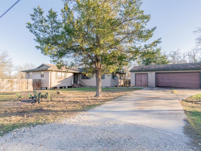 145 Buffalo Run, Smithville, TX 78957 | MLS #9349