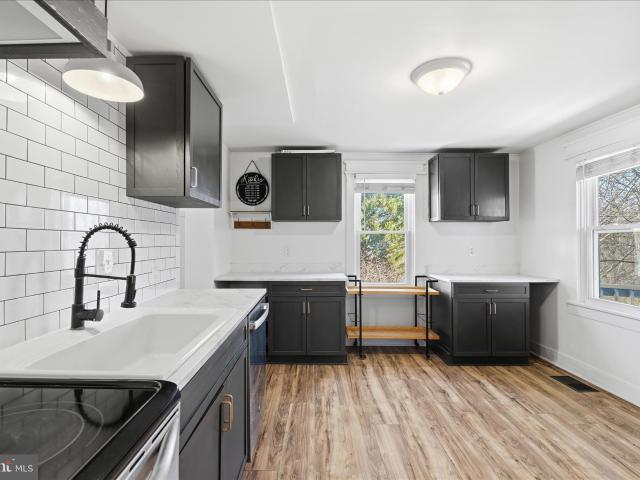 145 E Main St, Hancock, MD 21750 | MLS #MDWA2037
